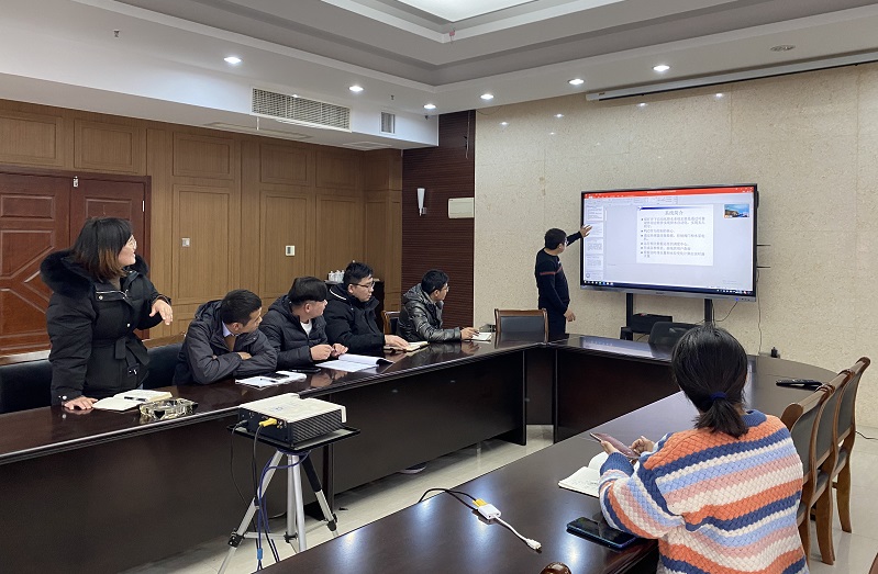 业务和专业知识两手抓,kaiyun官方注册对员工持续内训培训